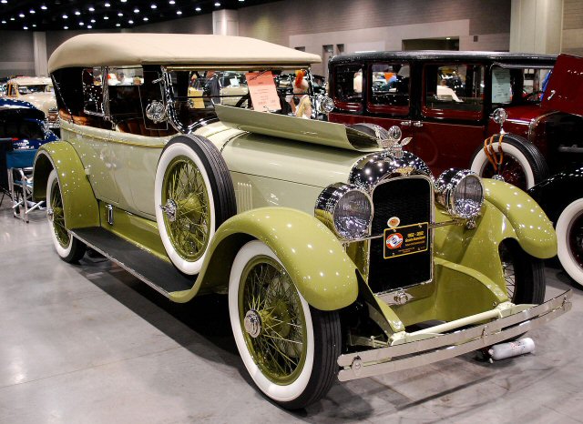 Duesenberg Straight Eight